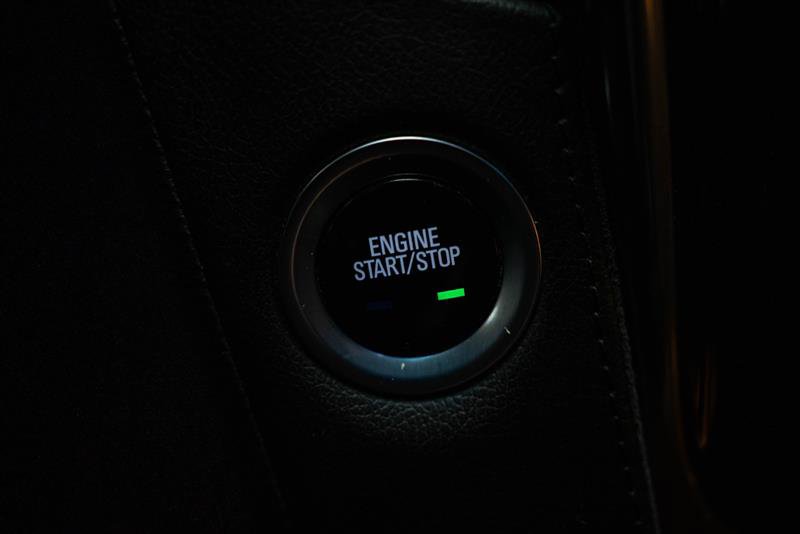Used 2019 Cadillac Escalade Luxury AWD/4WD image 23