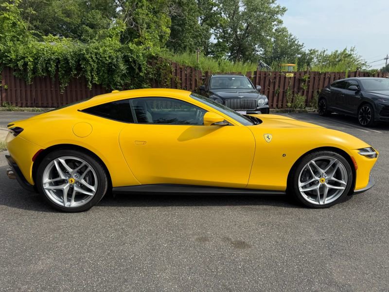 Used 2022 Ferrari Roma image 4