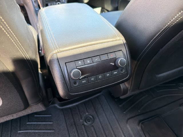 Used 2017 GMC Acadia Limited SLT AWD/4WD image 28