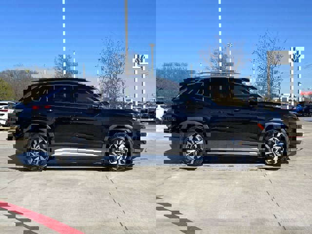 New 2026 Volkswagen Tiguan S image 7