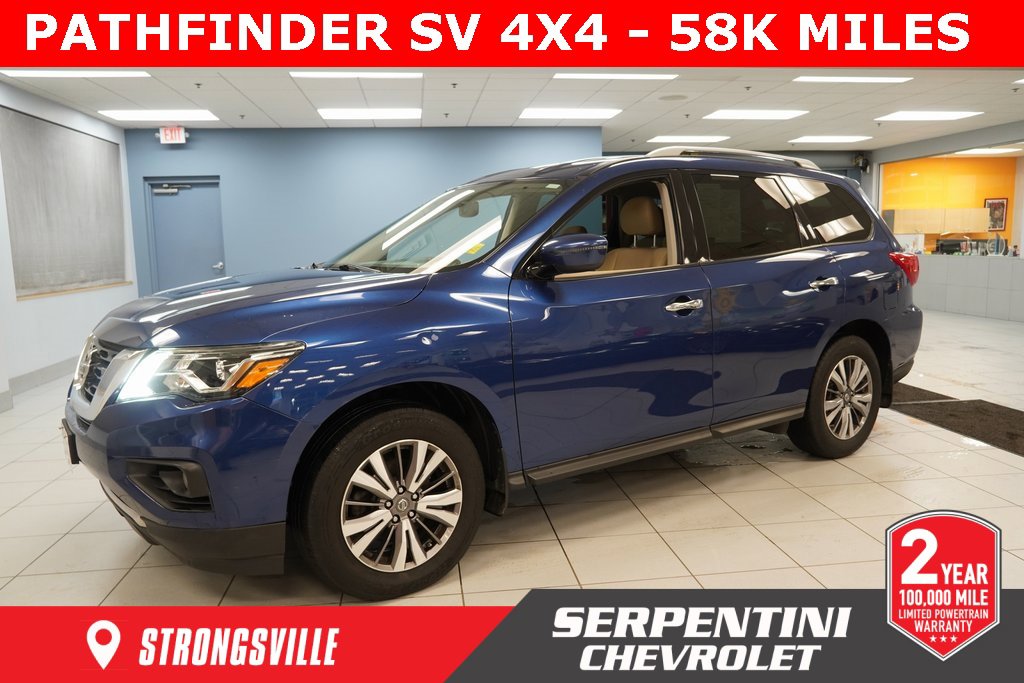 Used 2019 Nissan Pathfinder SV image 1