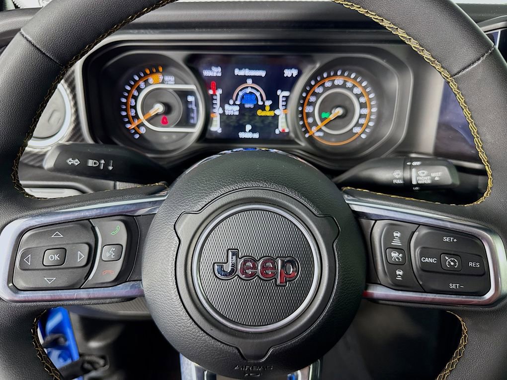 Used 2024 Jeep Wrangler Sahara image 16
