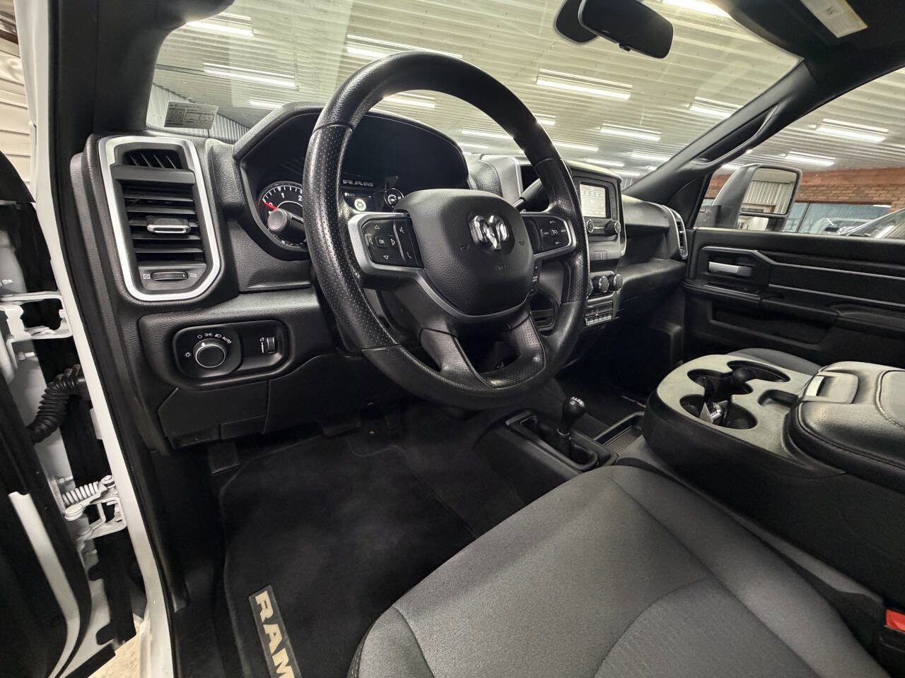 Used 2024 RAM 3500 SLT w/ Quick Order Package 2YG SLT image 36