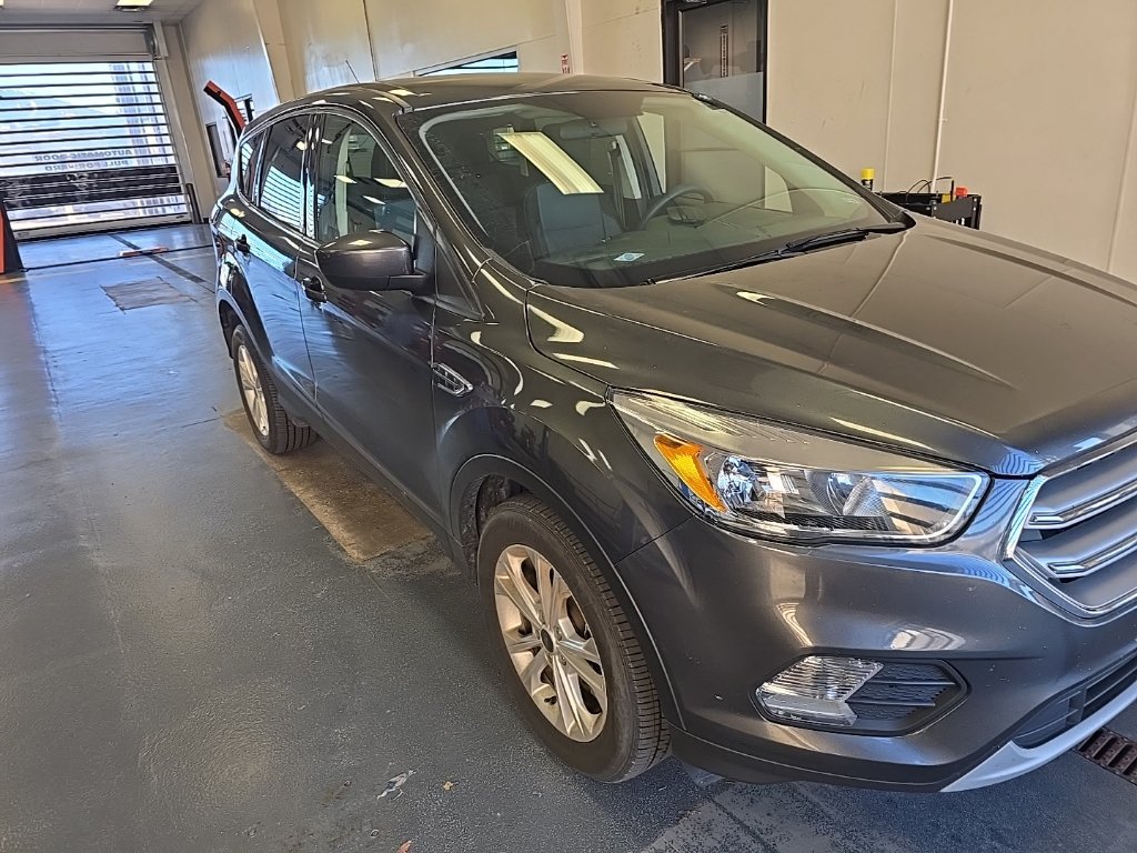 Used 2017 Ford Escape SE