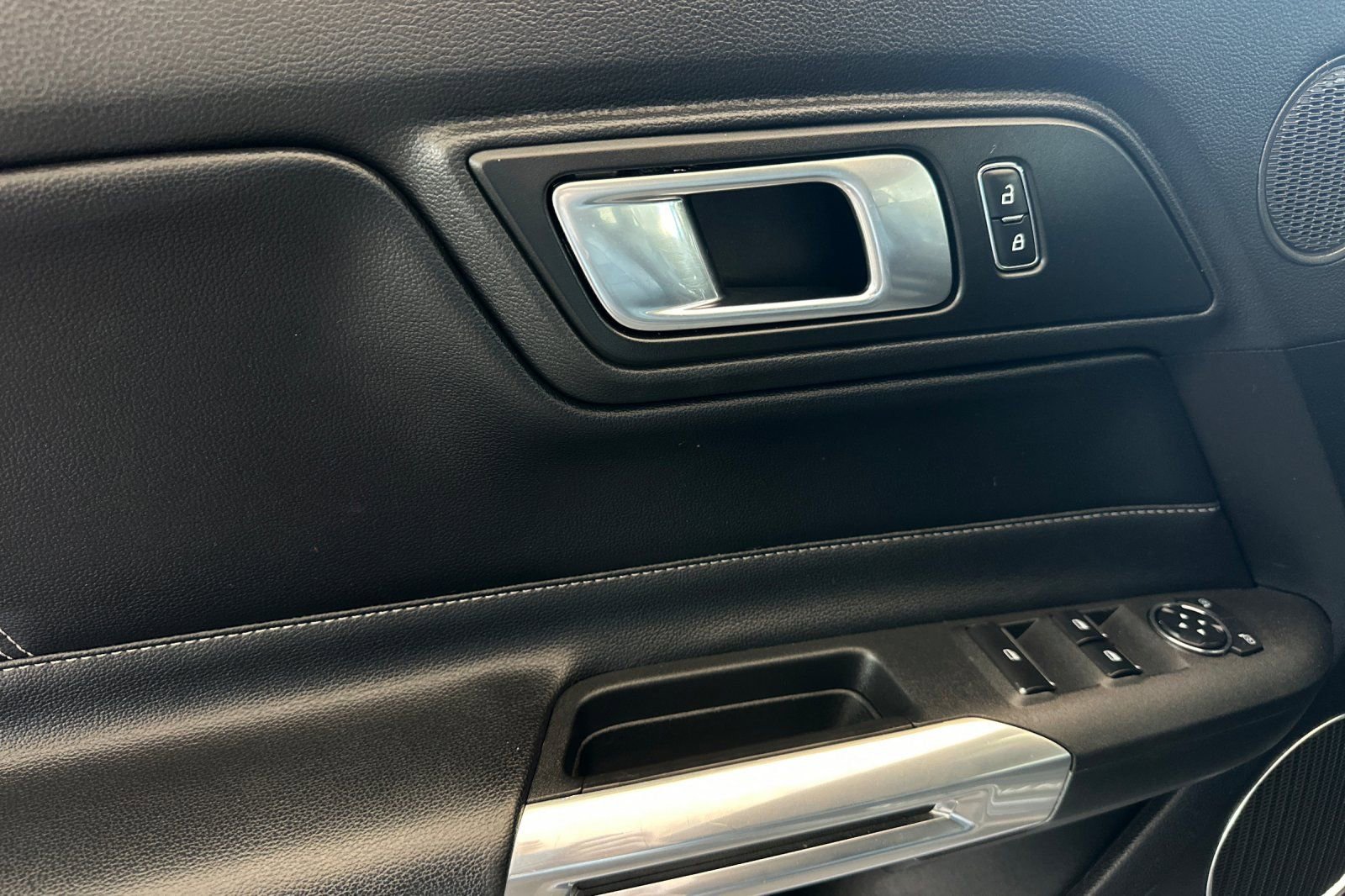 Certified 2023 Ford Mustang Premium RWD image 11