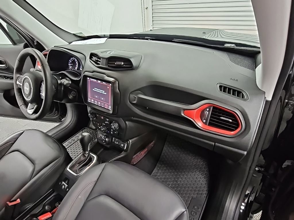 Used 2023 Jeep Renegade Trailhawk w/ Trailhawk Elite Group image 37