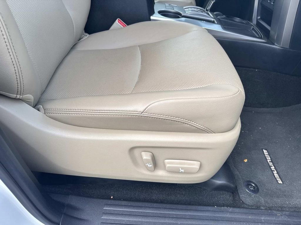 Used 2024 Toyota 4Runner Limited RWD image 12