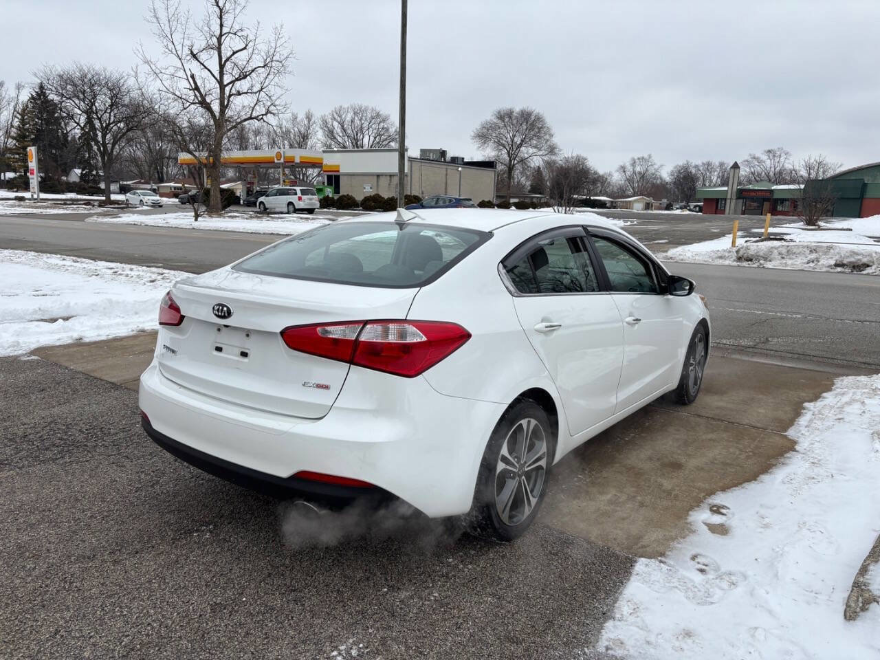 Used 2016 Kia Forte EX image 18