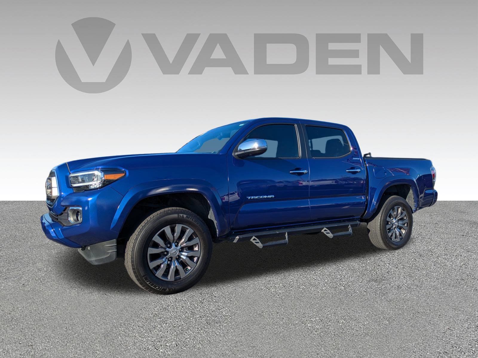 Used 2023 Toyota Tacoma Limited image 2