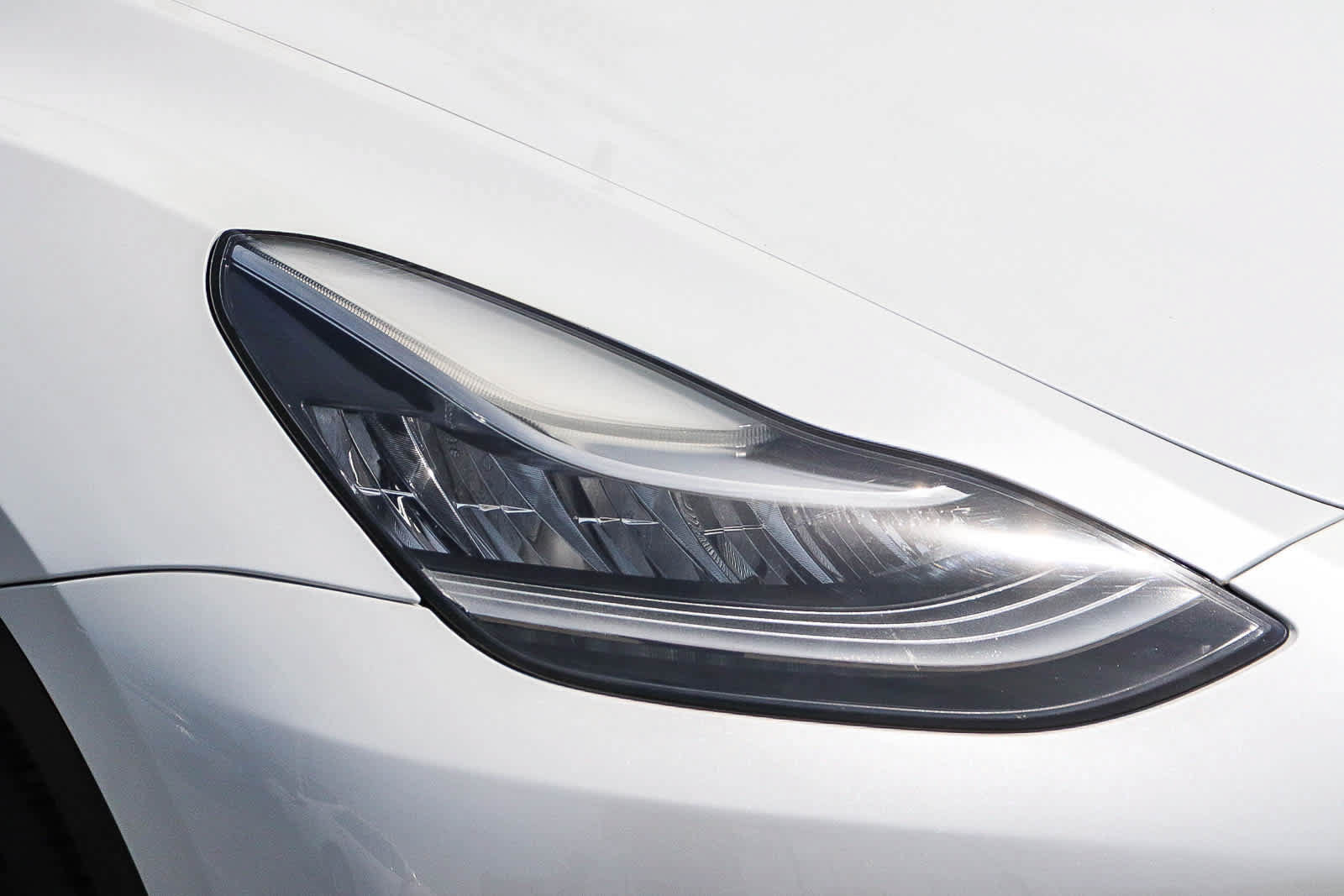Used 2022 Tesla Model Y Long Range AWD/4WD image 4