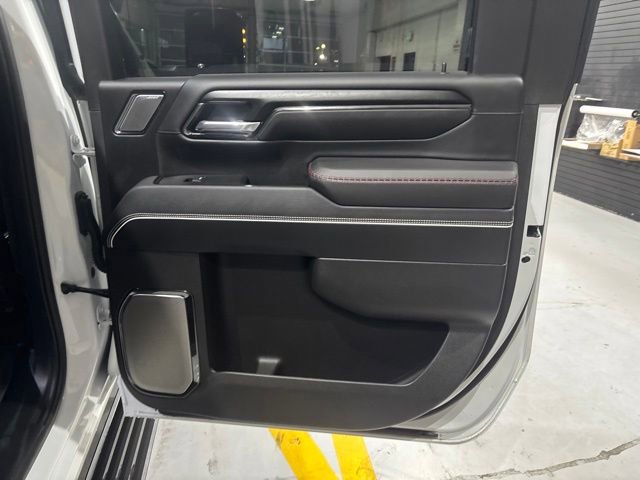 Used 2025 GMC Sierra 2500 AT4X w/ AT4X AEV Edition AWD/4WD image 36