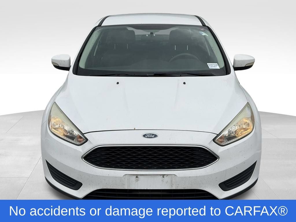 Used 2016 Ford Focus SE FWD image 2
