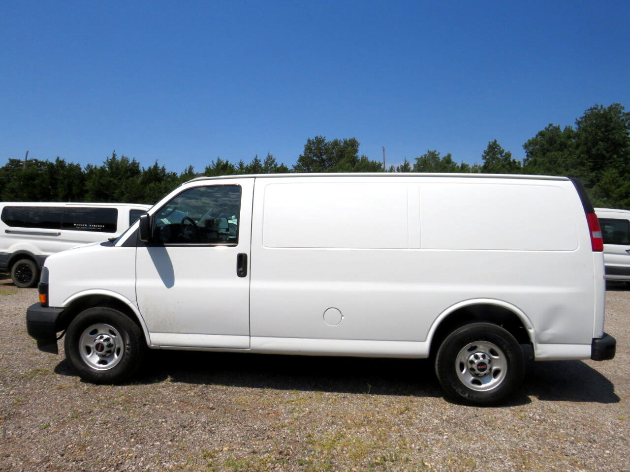 Used 2018 GMC Savana 2500 w/ Driver Convenience Package image 8