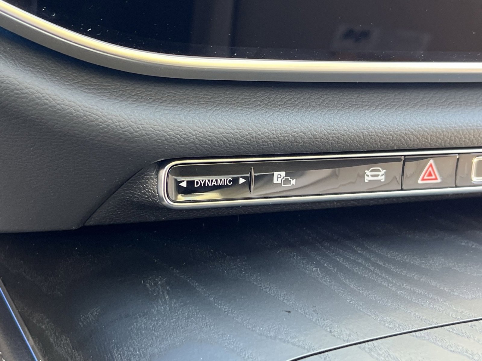 New 2026 Mercedes-Benz E 350 4MATIC Sedan image 32