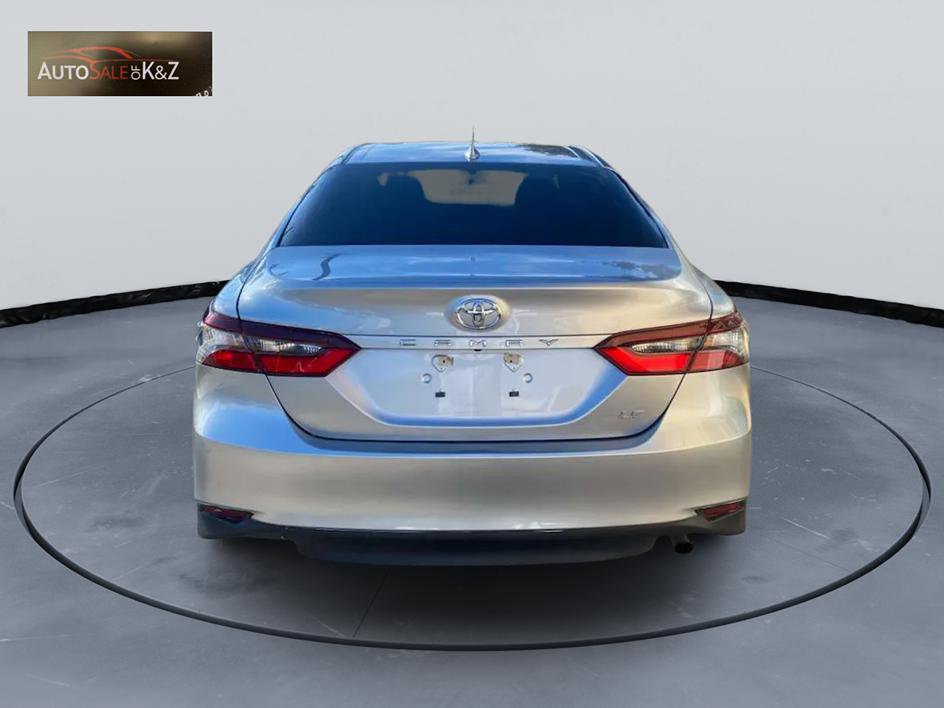 Used 2024 Toyota Camry LE image 5