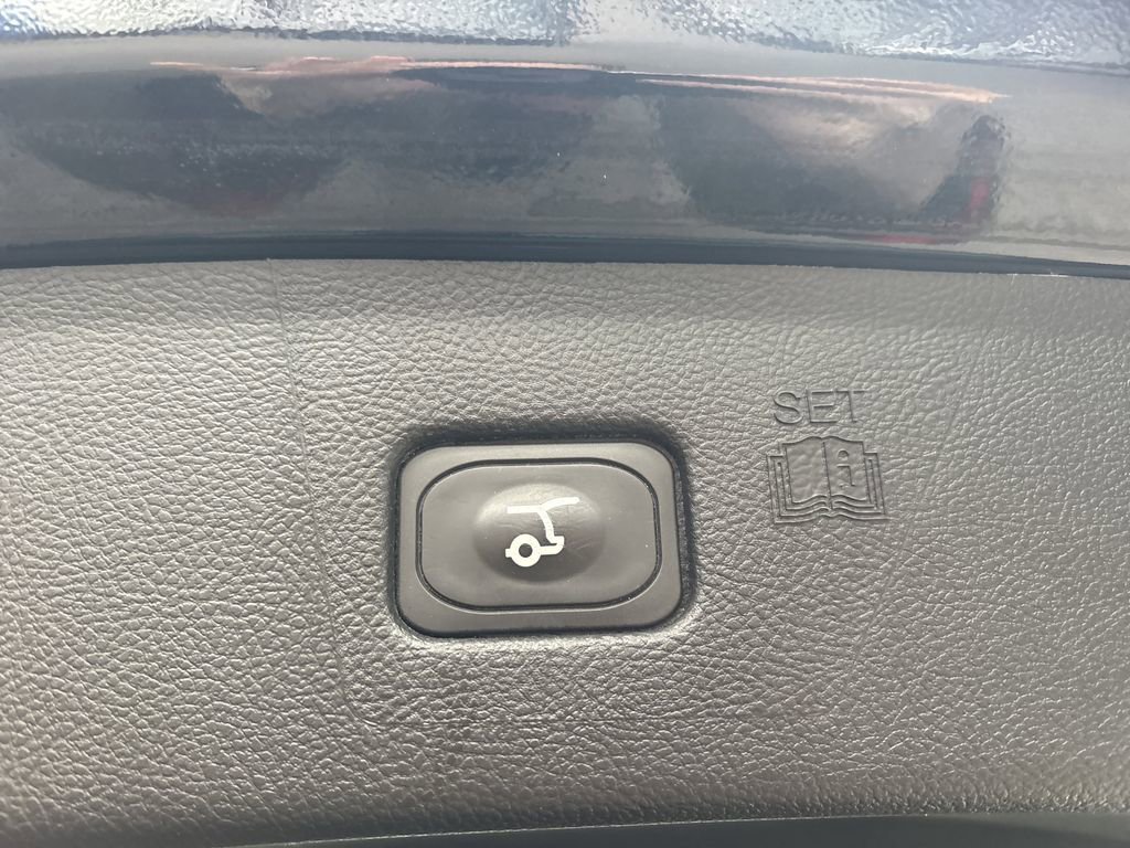 Used 2024 Ford Edge SEL w/ Convenience Package AWD/4WD image 12