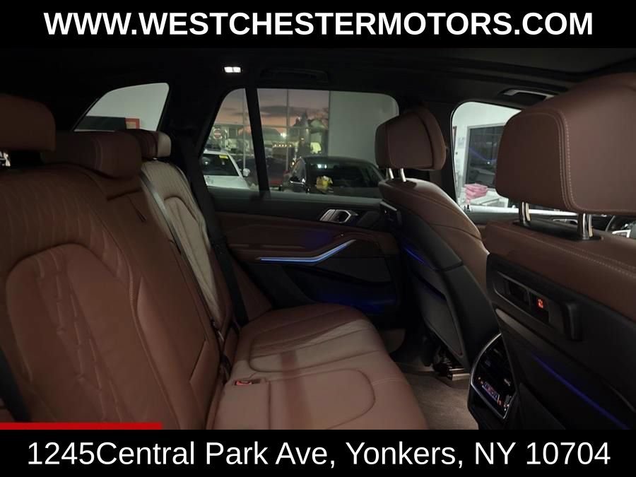 Used 2020 BMW X5 M50i AWD/4WD image 23