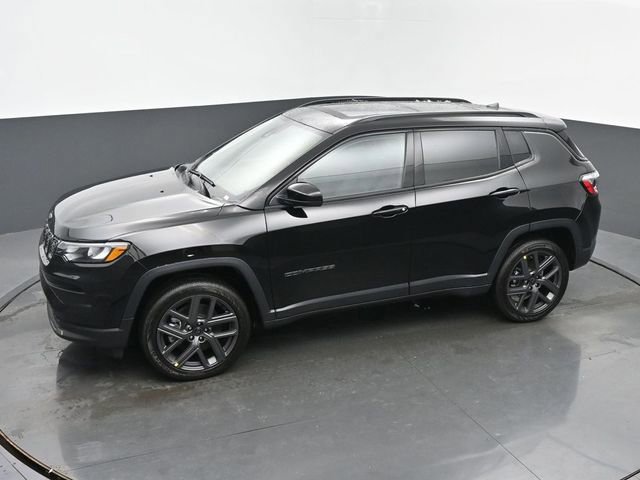 New 2026 Jeep Compass Latitude w/ Sun and Sound Group image 39