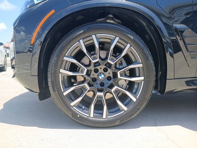 New 2026 BMW X5 xDrive50e image 5