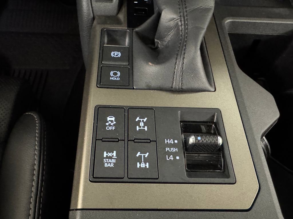 Used 2024 Toyota Land Cruiser image 23