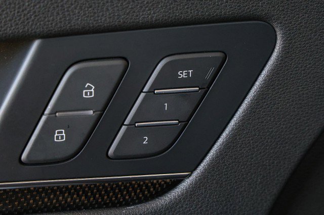 Used 2020 Audi SQ5 Premium Plus w/ Premium Plus Package image 28