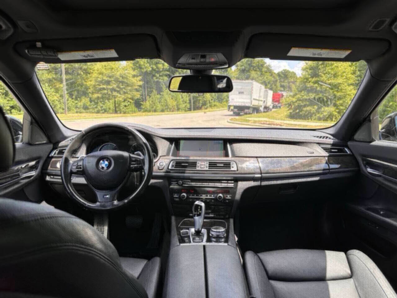 Used 2015 BMW 740Li xDrive image 13