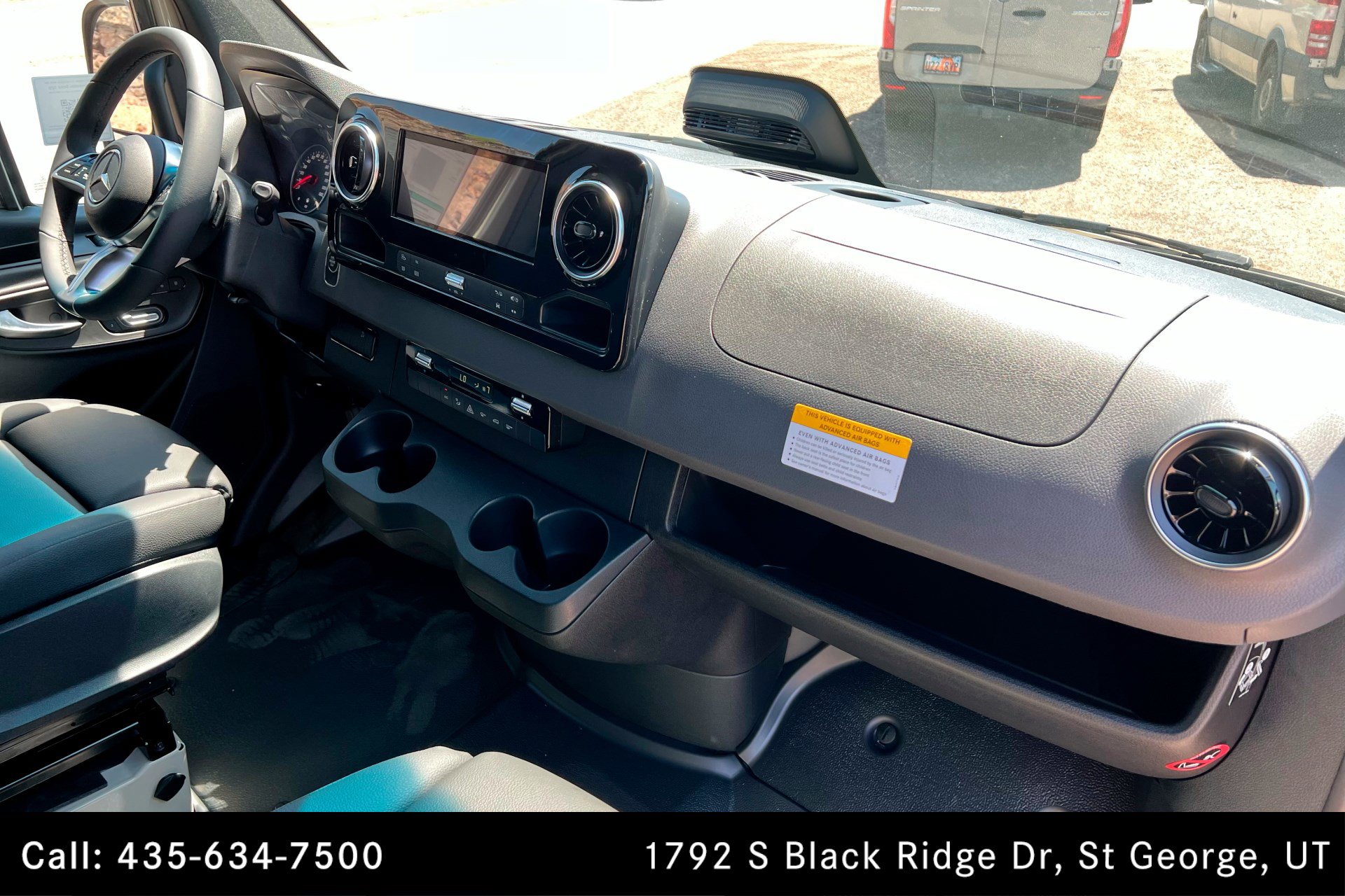 Used 2025 Mercedes-Benz Sprinter 2500 image 22