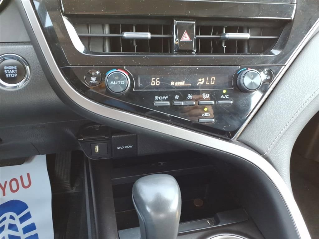 Used 2024 Toyota Camry XSE image 14