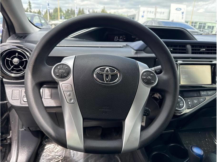 Used 2015 Toyota Prius C Two image 7