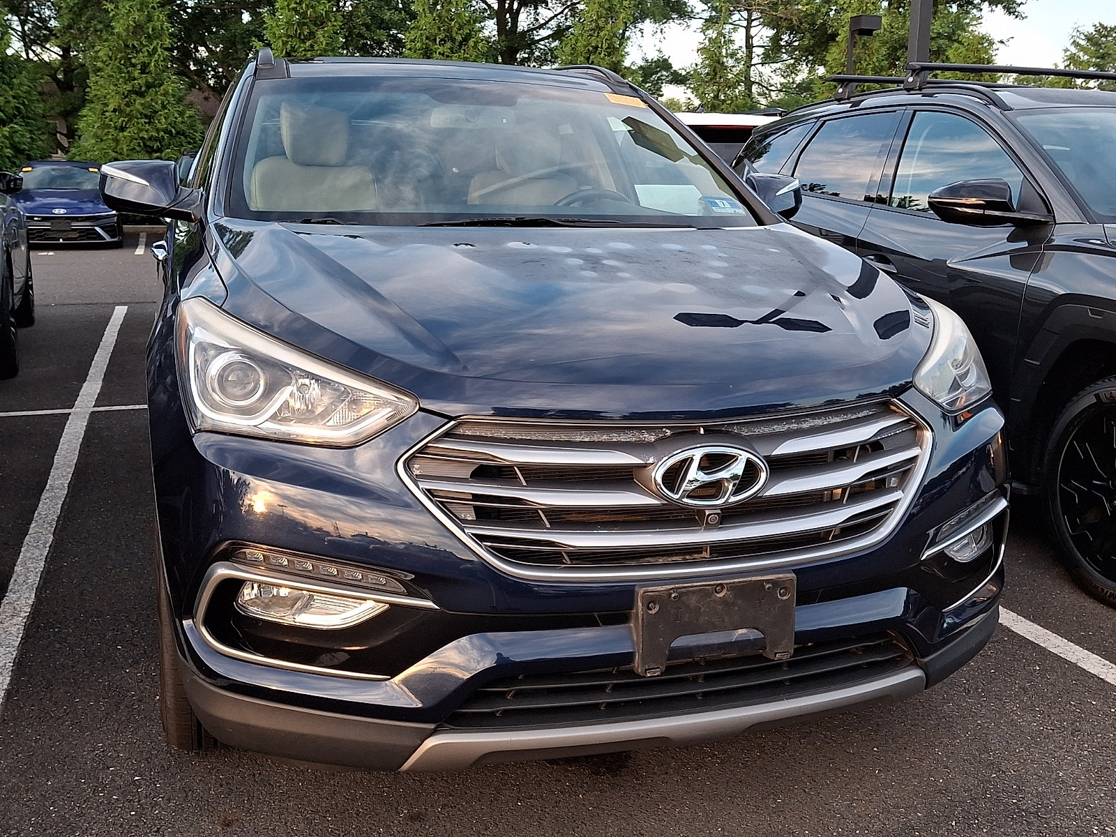 Used 2017 Hyundai Santa Fe Sport w/ 2.4L Tech Package 04 AWD/4WD image 4