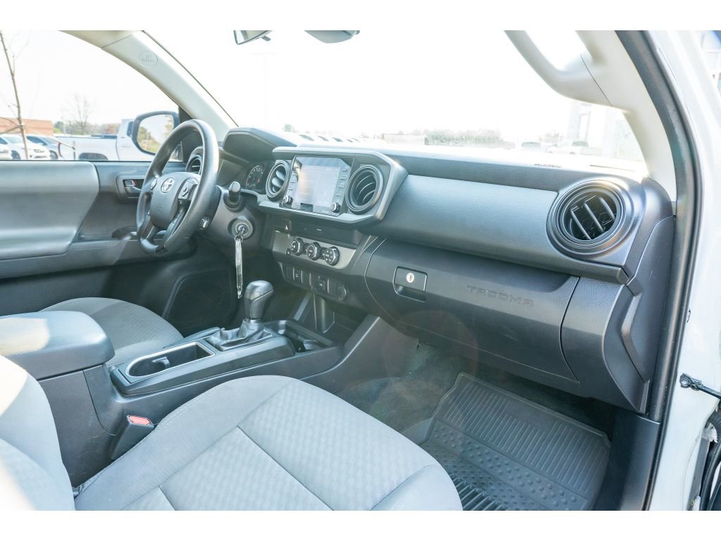 Used 2022 Toyota Tacoma SR w/ SR Convenience Package image 15