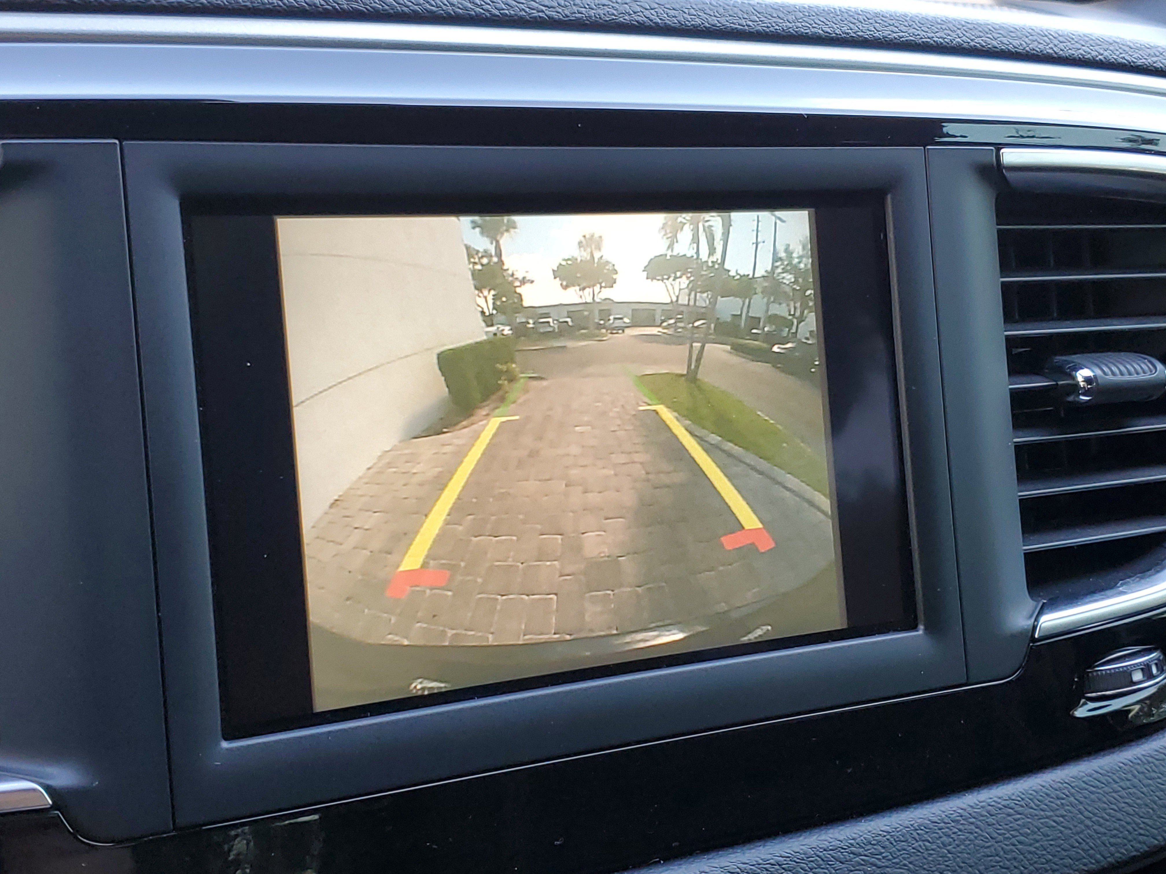 Used 2020 Chrysler Pacifica Touring w/ S Appearance Package image 27