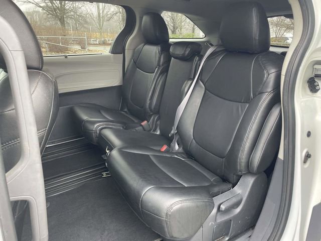 Used 2022 Toyota Sienna LE image 13