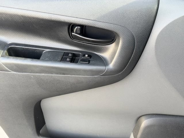 Used 2017 Nissan NV200 SV w/ Technology Package FWD image 25