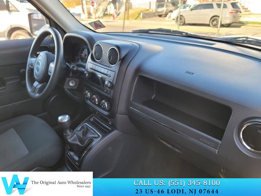 Used 2011 Jeep Patriot Sport AWD/4WD image 15