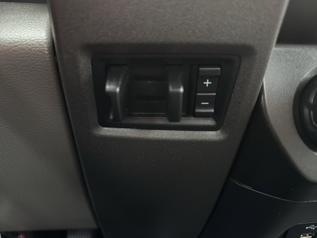 Used 2022 Ford F250 XL w/ Power Equipment Group image 39