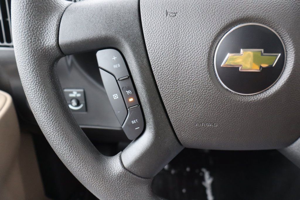 New 2025 Chevrolet Express 3500 w/ Driver Convenience Package image 10