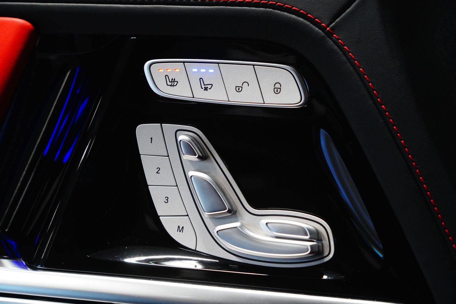 Certified 2025 Mercedes-Benz G 63 AMG 4MATIC image 30
