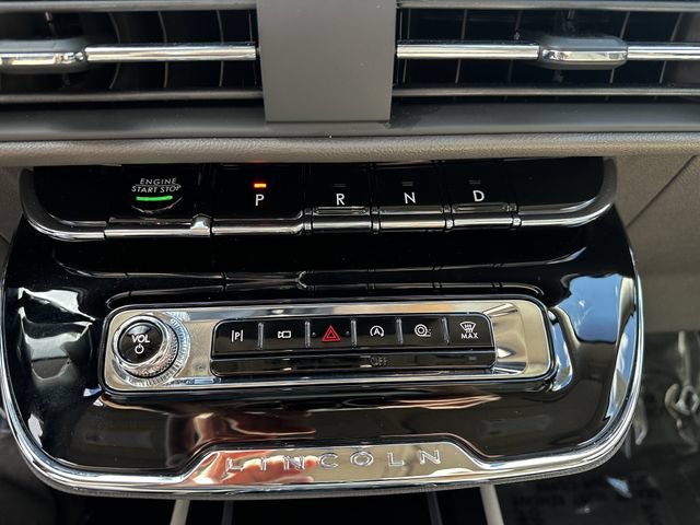 Certified 2023 Lincoln Corsair AWD w/ Equipment Group 101A image 24