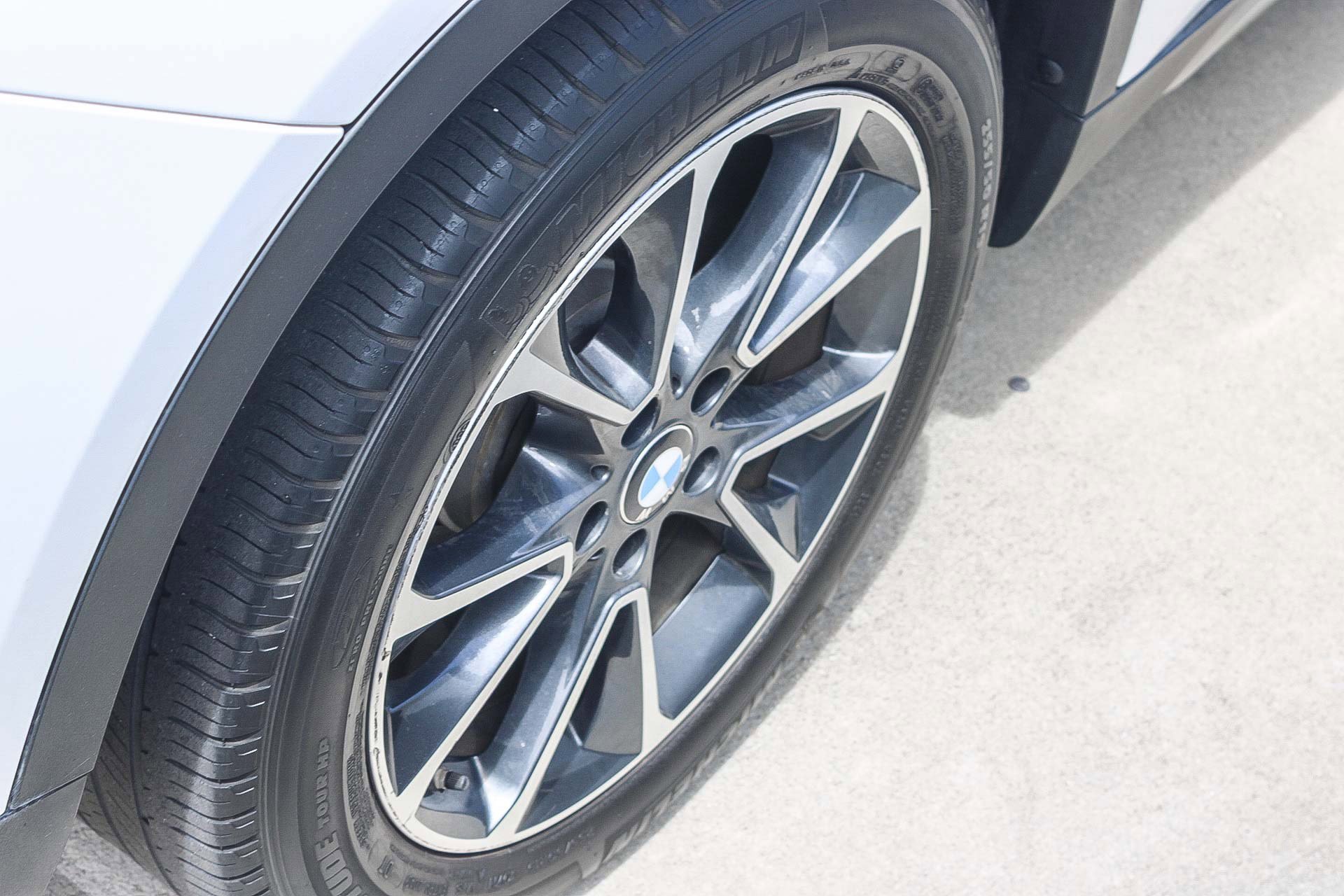 Used 2018 BMW X5 sDrive35i w/ M Sport Package RWD image 16