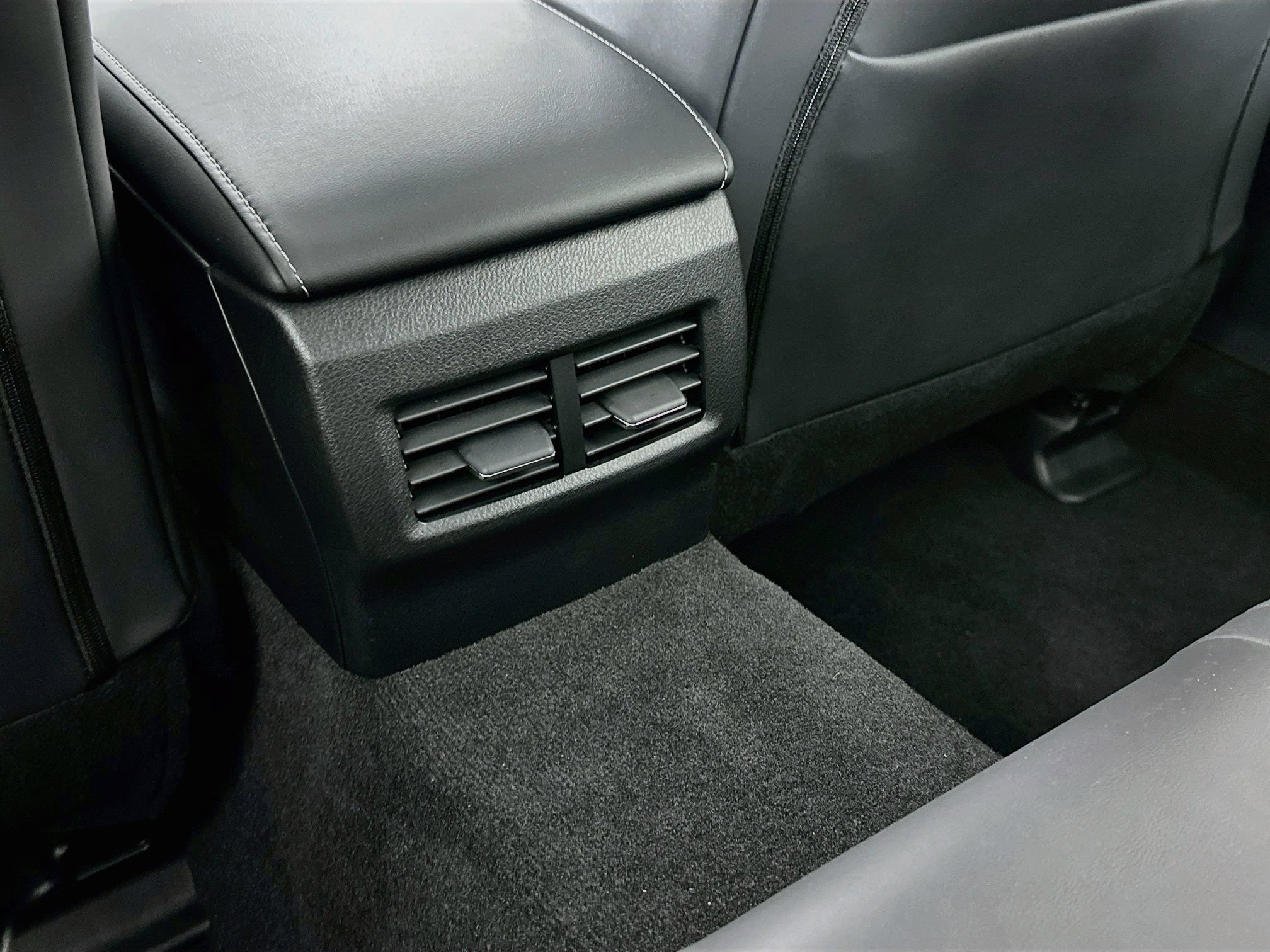 Used 2025 Lexus IS 500 w/ Accessory Package 2 RWD image 24