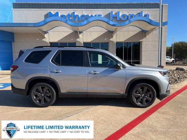 New 2025 Honda Pilot Sport