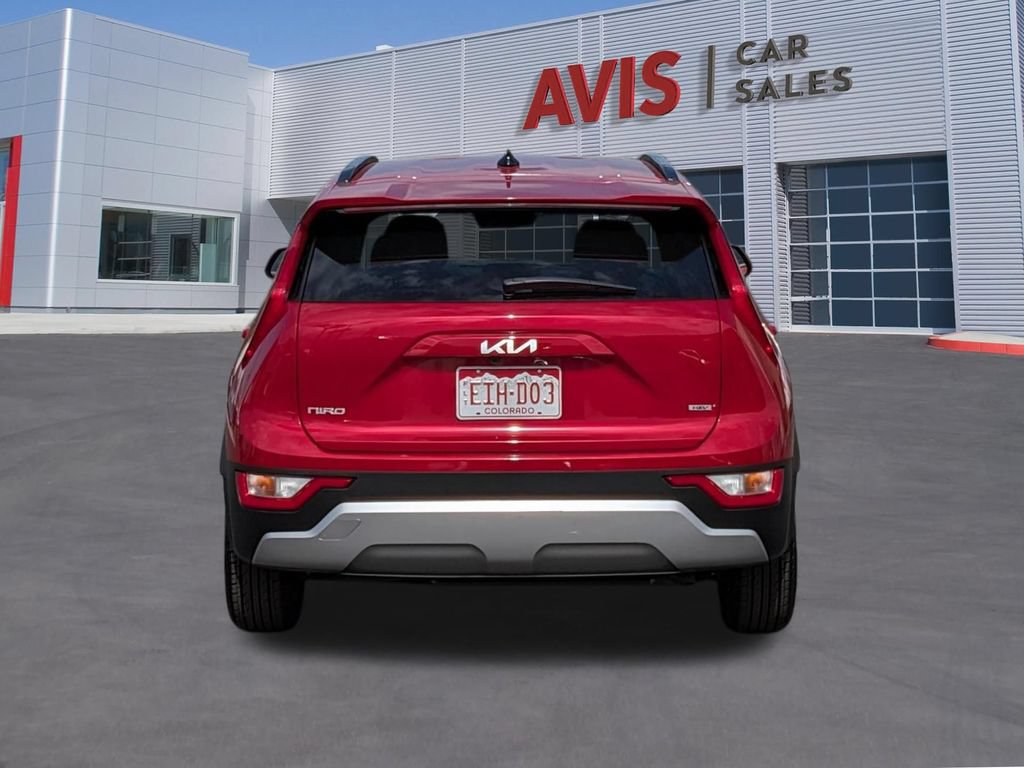 Used 2025 Kia Niro LX FWD image 7