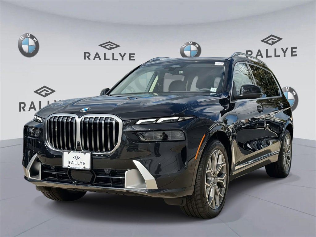 Certified 2025 BMW X7 xDrive40i w/ Premium Package image 3