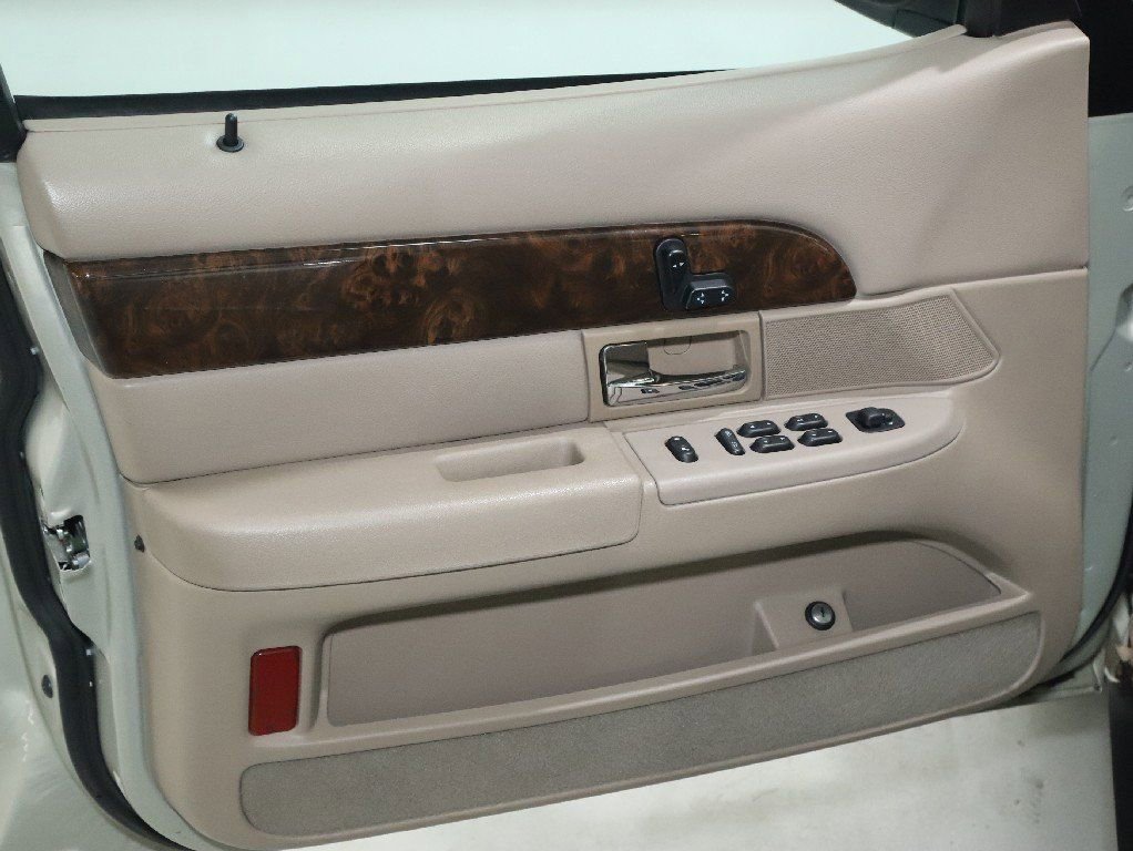 Used 2005 Mercury Grand Marquis GS image 19