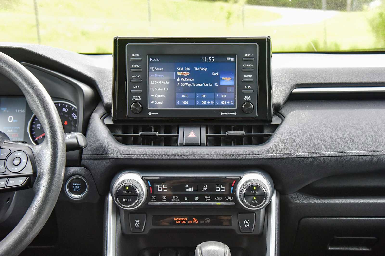 Used 2021 Toyota RAV4 XLE w/ Carpet Mat Package (TMS) AWD/4WD image 19