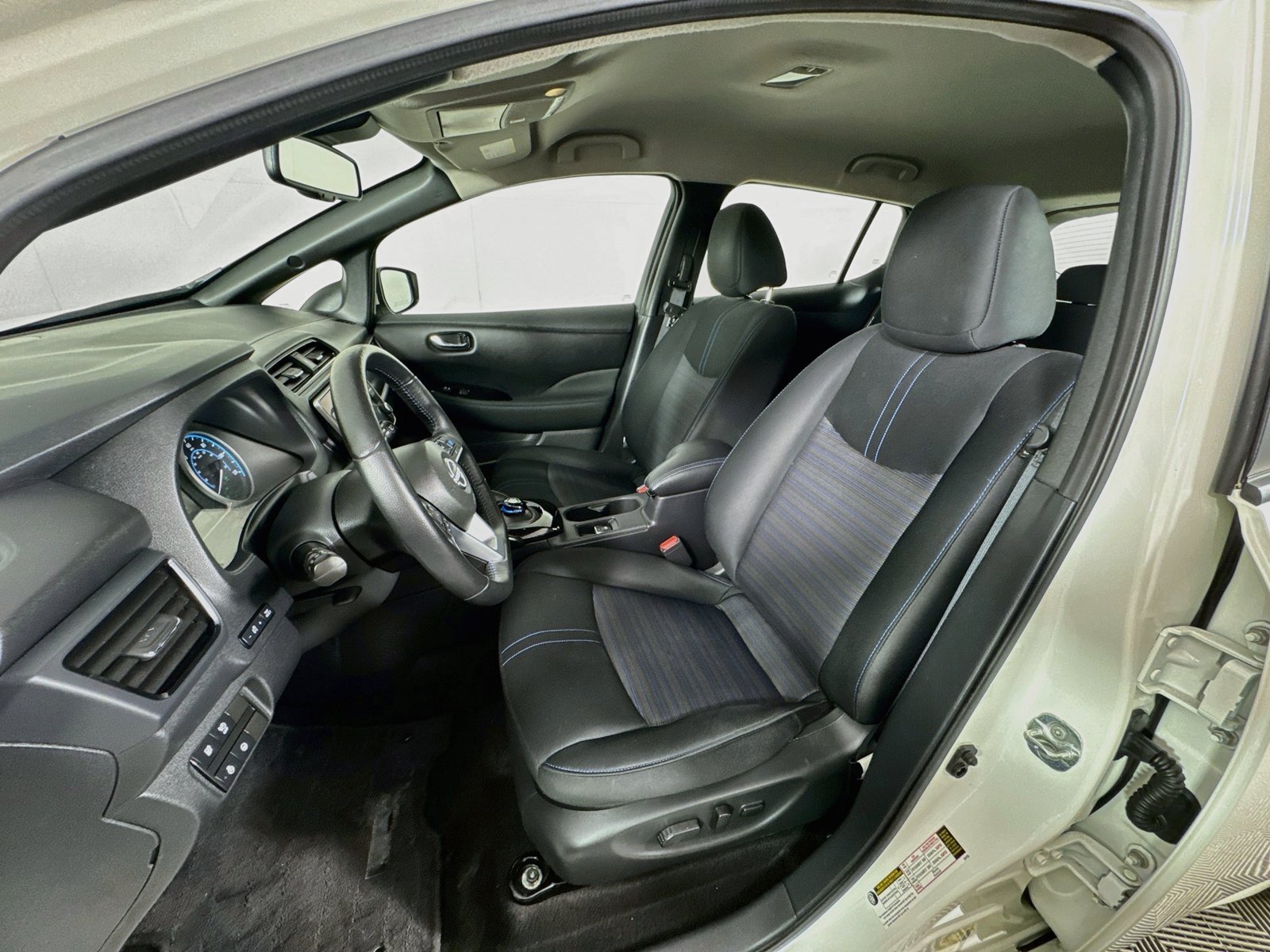 Used 2023 Nissan Leaf SV Plus FWD image 20