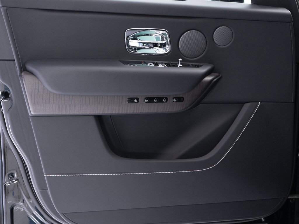 Certified 2024 Rolls-Royce Cullinan image 12