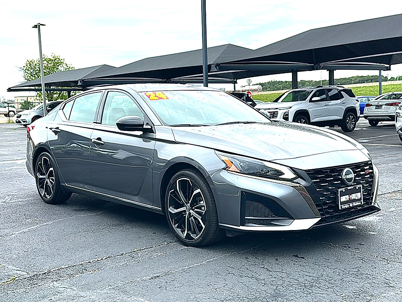 Used 2024 Nissan Altima 2.5 SR image 10