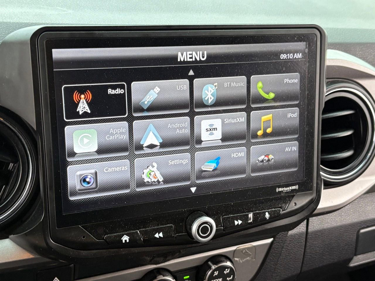 Used 2019 Toyota Tacoma SR5 AWD/4WD image 27